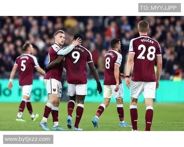 弗赖堡惊险逆转:德甲赛场的绝佳逆袭,豪取大胜 弗赖堡惊险逆转:德甲赛场的绝佳逆袭,豪取大胜